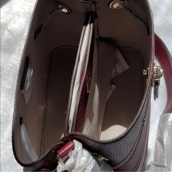 KATE SPADE BURGUNDY CHEVRON BUCKET CROSSBODY SHOULDER BAG - Picture 7 of 7